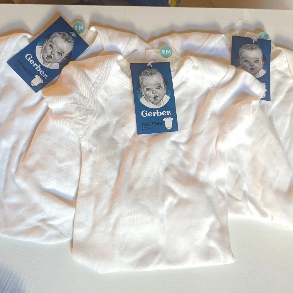 NWT 3 Gerber Onesies 9M Months White NEW on Hangers Baby Infant Clothes Jumper